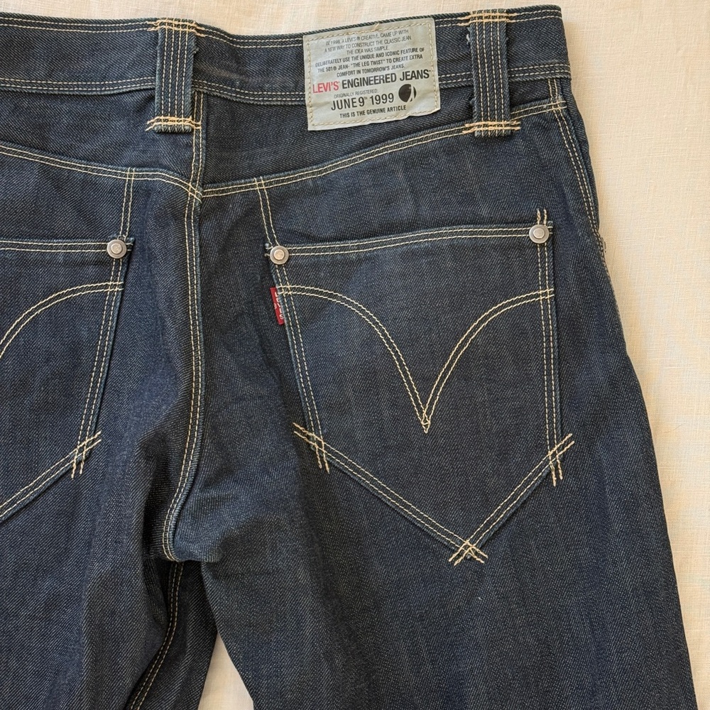 Levi's Men's Indigo Relaxed Jeans
